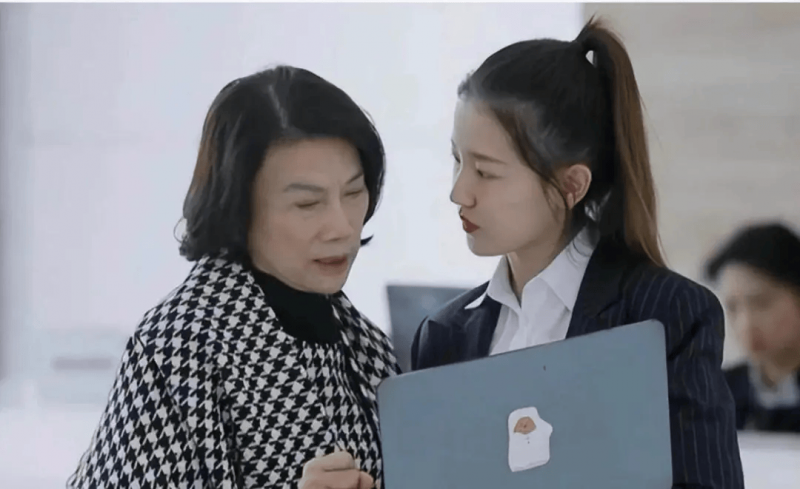 在这里，遇到困难的人请说“暗语